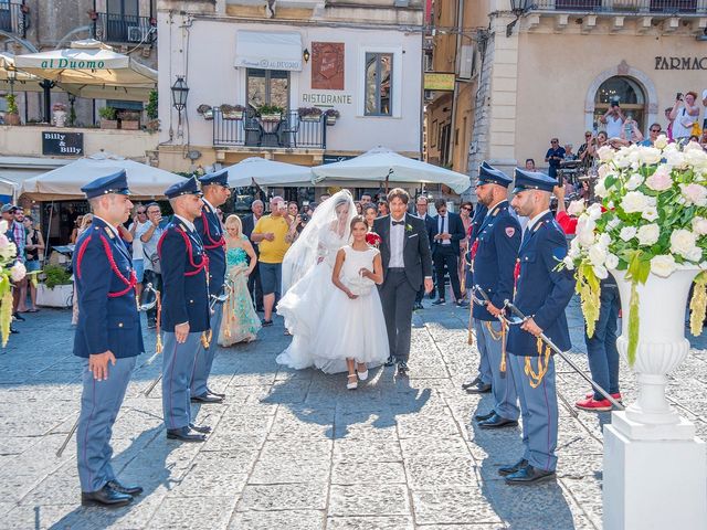 Il matrimonio di Arnaldo e Lucia a Taormina, Messina 11