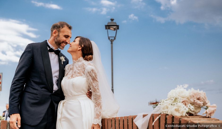 Il matrimonio di Vincenzo e Elena a Pisticci, Matera