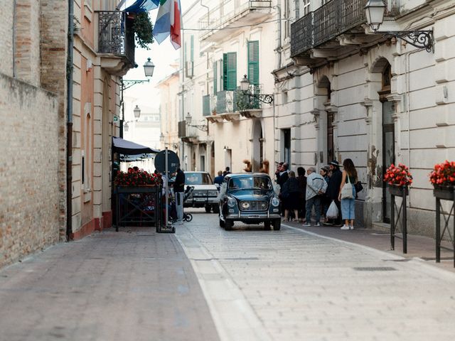 Il matrimonio di Sara e Luca a Città Sant&apos;Angelo, Pescara 53