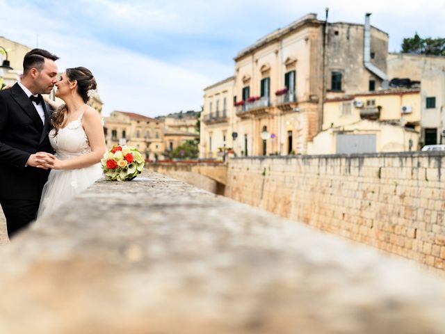 Il matrimonio di Francesco e Myrhiam a Pozzallo, Ragusa 17