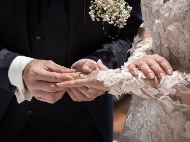 Il matrimonio di Luciano e Valeria a Carnago, Varese 10