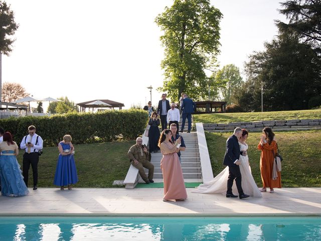 Il matrimonio di Luciano e Valeria a Carnago, Varese 30