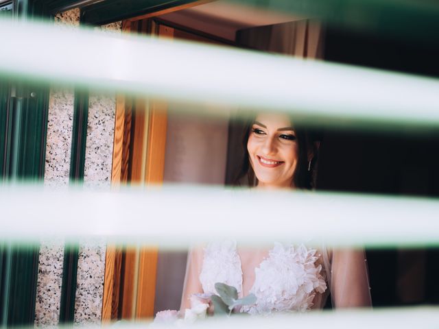 Il matrimonio di Mariangela e Valerio a Carpineto della Nora, Pescara 11