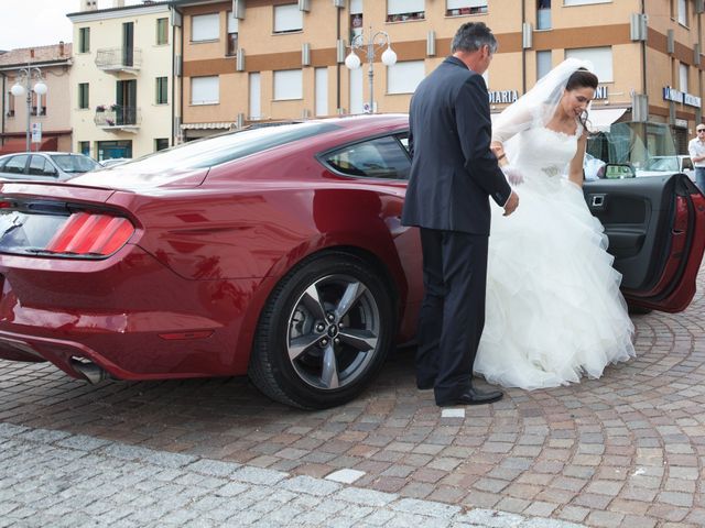 Il matrimonio di Luca e Giulia a Ficarolo, Rovigo 21