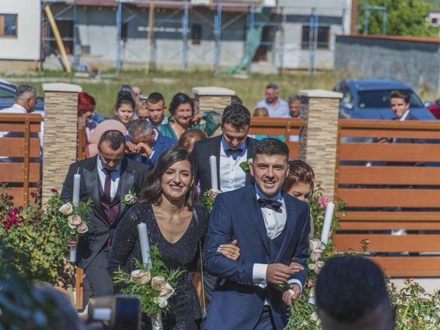 Il matrimonio di Denisa e Sebastian a Brescia, Brescia 12