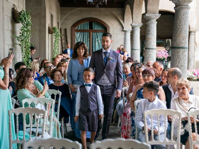 Il matrimonio di Giovanni e Sabina a Erba, Como 24