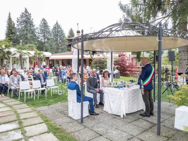 Il matrimonio di Debora e Mirko a Agnosine, Brescia 12