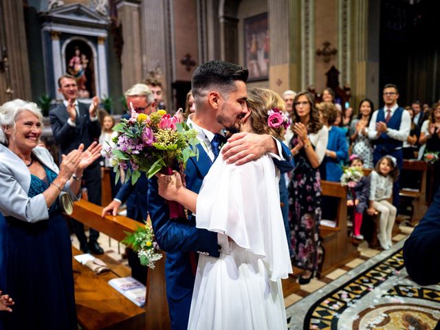 Il matrimonio di Stefano e Elena a Casnate con Bernate, Como 22