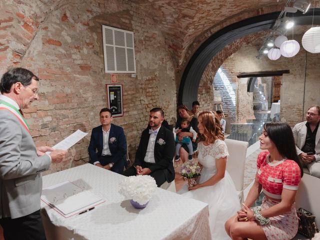 Il matrimonio di Daniele e Adriana a Romanengo, Cremona 26