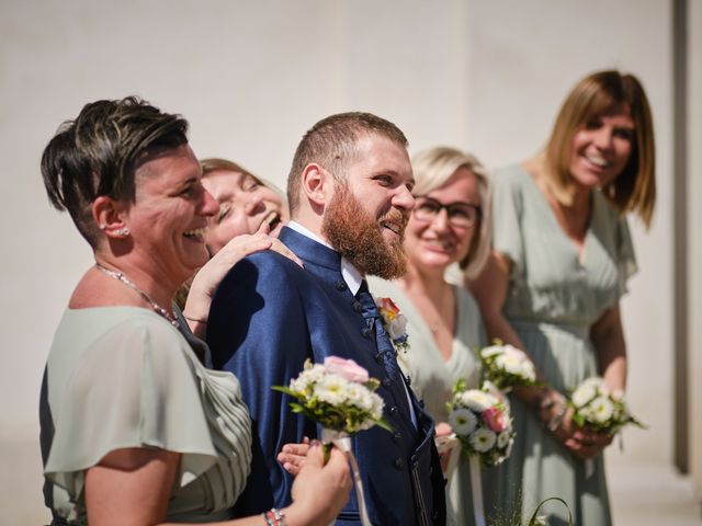 Il matrimonio di Diego e Luisa a Corte Franca, Brescia 26