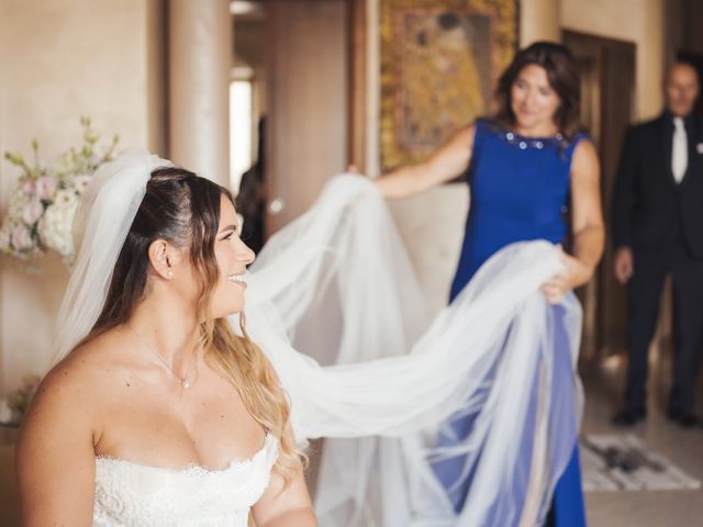 Il matrimonio di Luca e Miriana a Capurso, Bari 19