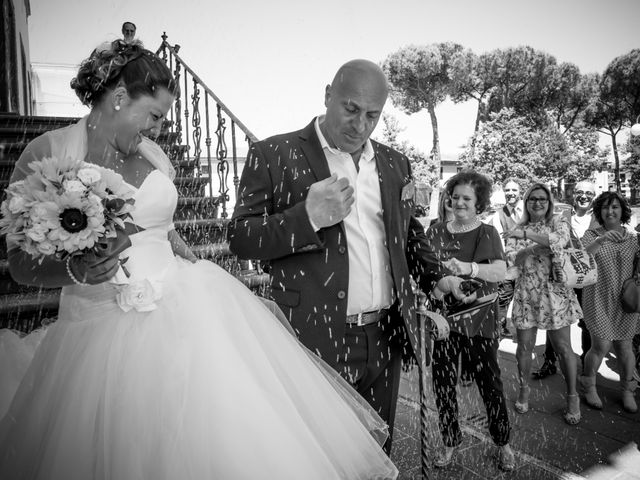Il matrimonio di Paola e Simone a Lucca, Lucca 22