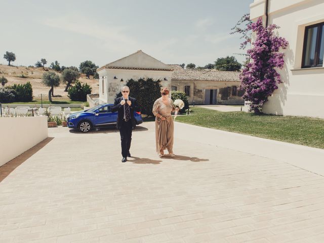Il matrimonio di Giovanni e Rossella a Cirò Marina, Crotone 29