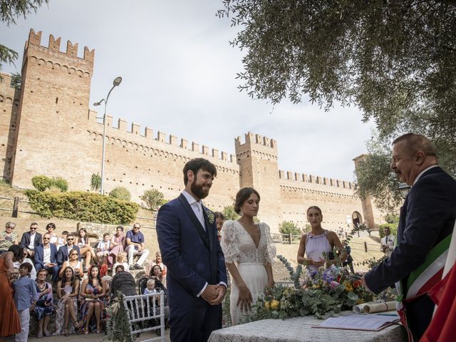 Il matrimonio di Alessio e Gloria a Gradara, Pesaro - Urbino 59