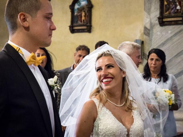 Il matrimonio di Edoardo e Sabrina a Pombia, Novara 16