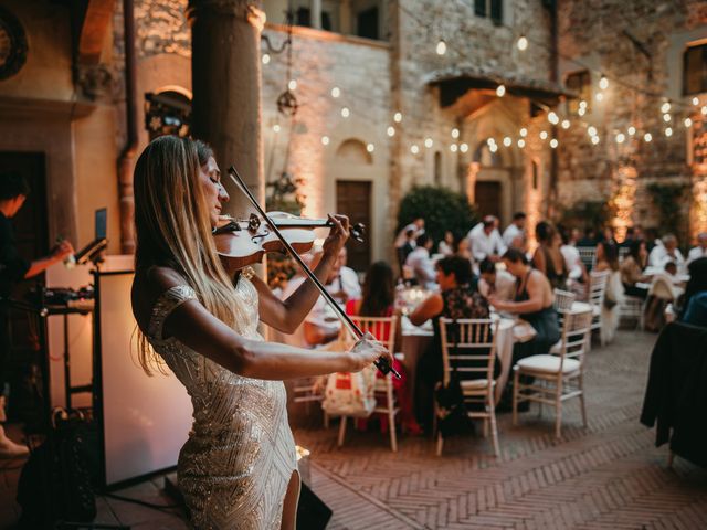 Il matrimonio di Manuel e Debora a San Casciano in Val di Pesa, Firenze 99