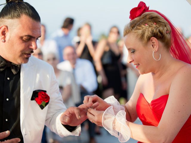 Il matrimonio di Fabio e Francesca a Viareggio, Lucca 11