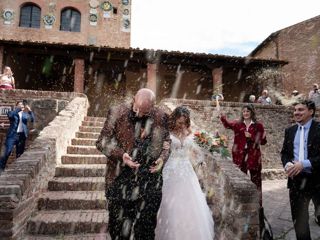 Il matrimonio di Dario e Miriam a Montaione, Firenze 16