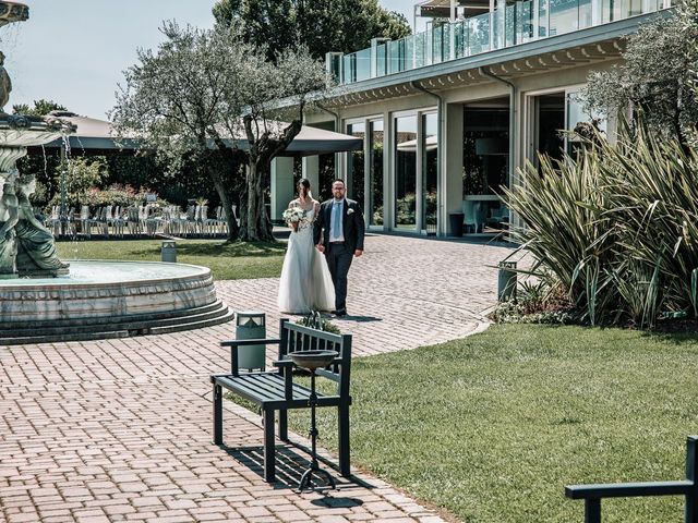 Il matrimonio di Roberta e Cristian a Rovato, Brescia 10