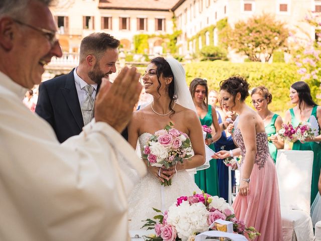Il matrimonio di Ginaluca e Emanuela a Imbersago, Lecco 11