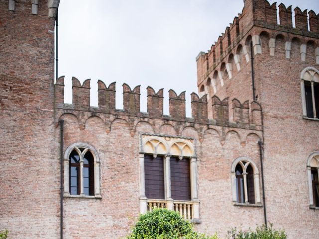 Il matrimonio di Jenny e Enrico a Bevilacqua, Verona 11