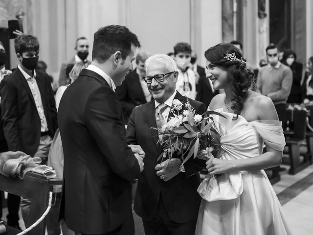 Il matrimonio di Simone e Silvia a Carate Brianza, Monza e Brianza 29