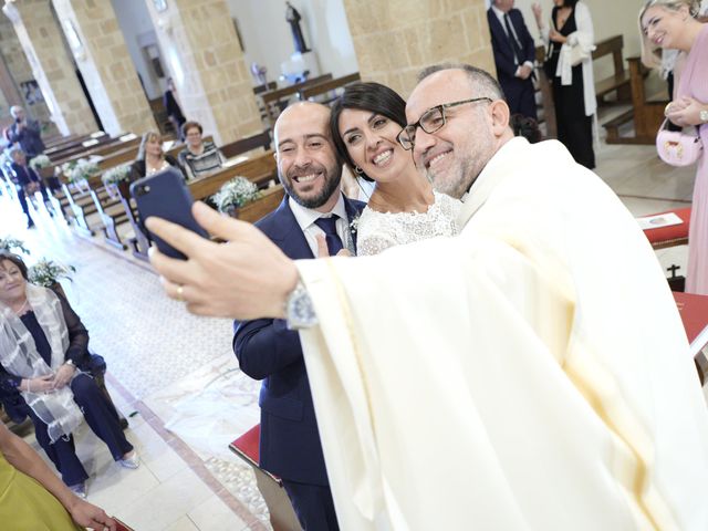 Il matrimonio di Viviana e Giuseppe a Pisticci, Matera 21