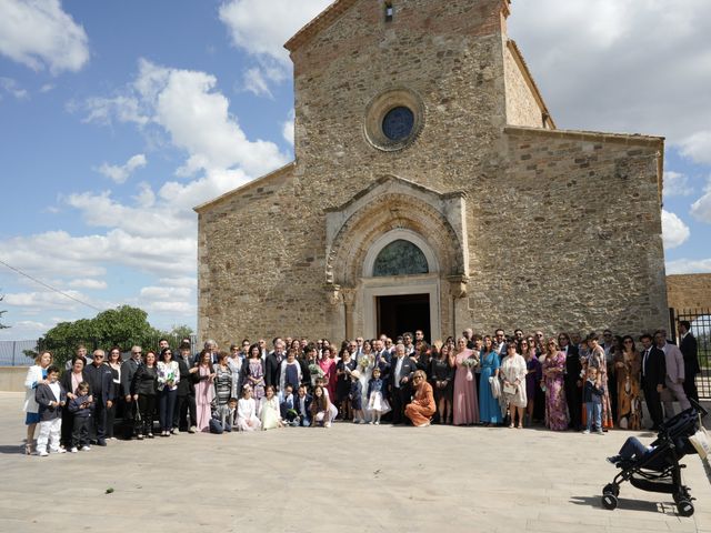 Il matrimonio di Viviana e Giuseppe a Pisticci, Matera 24