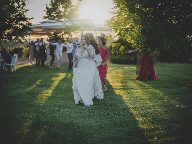 Il matrimonio di Valentino e Jenis a San Casciano in Val di Pesa, Firenze 29