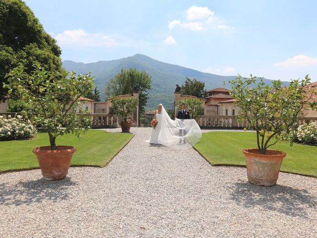 Il matrimonio di Alessio e Simona a Bardello, Varese 15