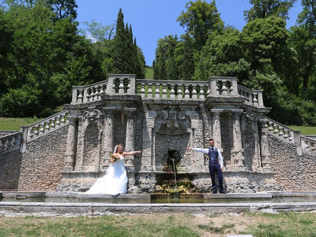 Il matrimonio di Alessio e Simona a Bardello, Varese 16
