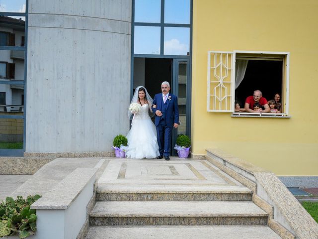 Il matrimonio di Simone e Teresa a Vigevano, Pavia 17