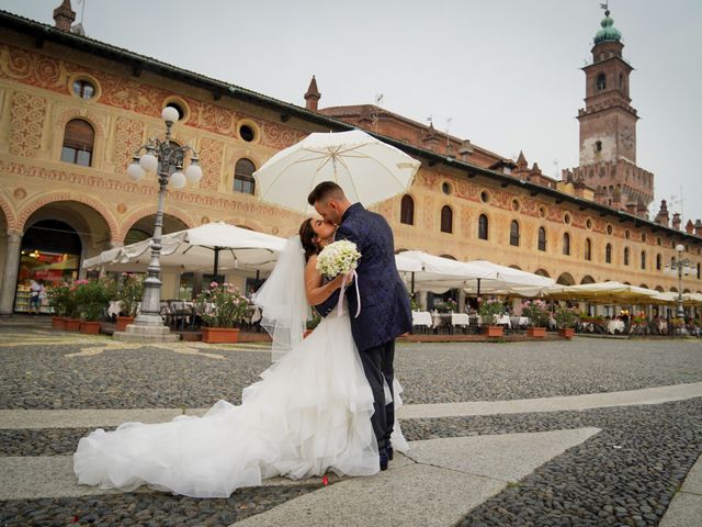 Il matrimonio di Simone e Teresa a Vigevano, Pavia 32