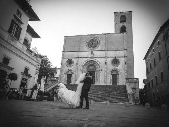 Il matrimonio di Walter e Carmen a Todi, Perugia 61