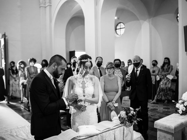 Il matrimonio di Giuseppe e Naike a Vigevano, Pavia 19