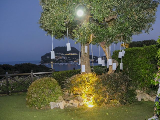 Il matrimonio di Antonio e Dayana a Bacoli, Napoli 82