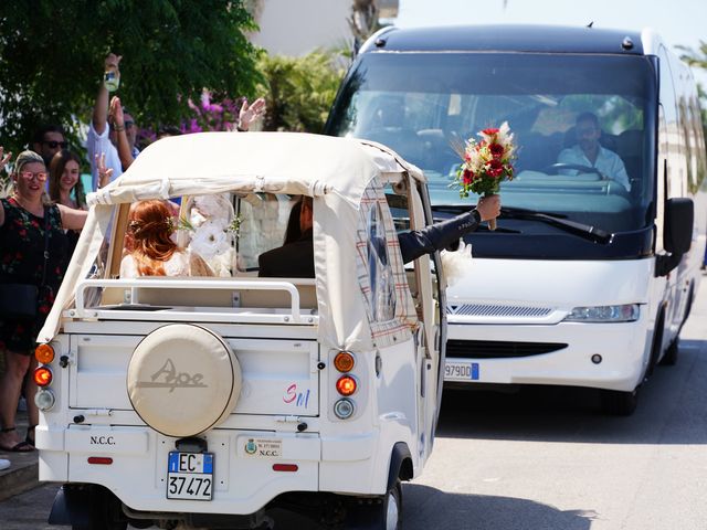 Il matrimonio di Elisa e Ilario a Polignano a Mare, Bari 18