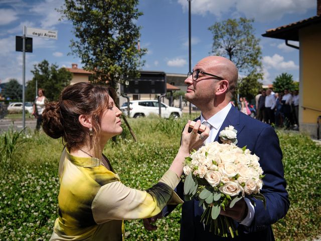 Il matrimonio di Riccardo e Giulia a Corte Franca, Brescia 33