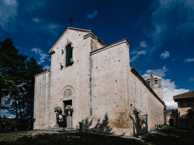 Il matrimonio di Mauro e Selena a Ocre, L&apos;Aquila 30