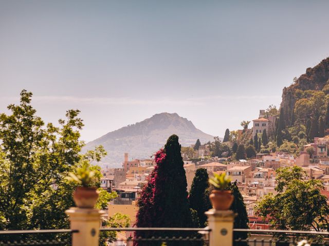 Il matrimonio di Makoto e Yume a Taormina, Messina 4