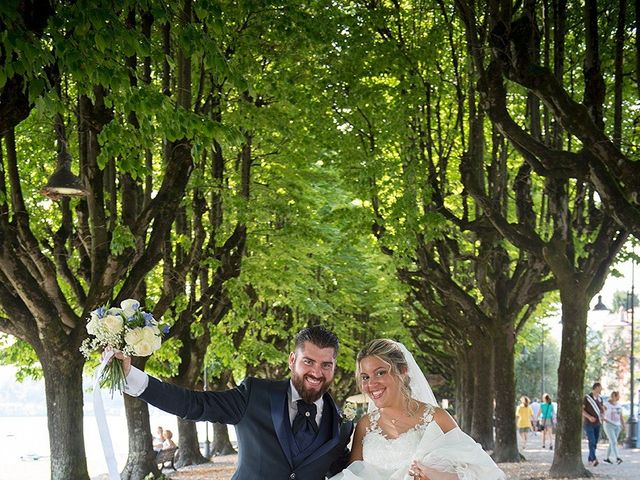 Il matrimonio di Davide e Simona a Angera, Varese 27