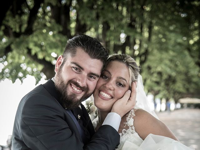 Il matrimonio di Davide e Simona a Angera, Varese 30