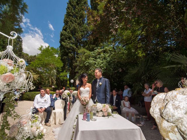 Il matrimonio di Luca e Jane a Tolentino, Macerata 5