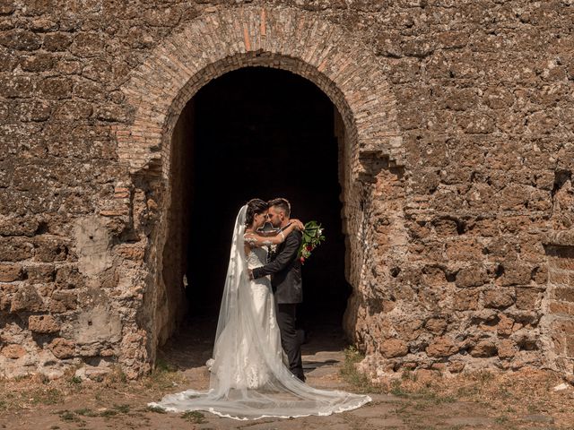 Il matrimonio di Marco e Roberta a Castel Sant&apos;Elia, Viterbo 12