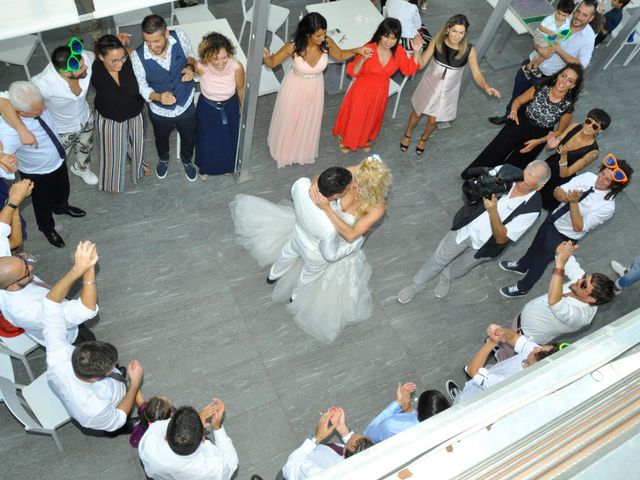 Il matrimonio di Mirko e Fraisury a Montecassiano, Macerata 20