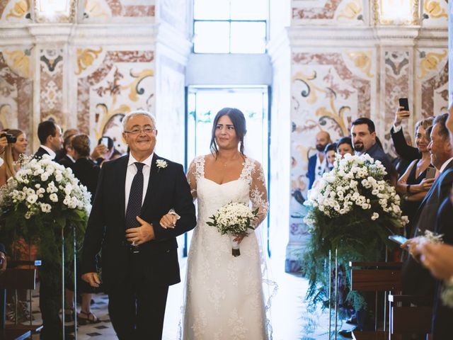 Il matrimonio di Antonella e Luigi a Vietri sul Mare, Salerno 14