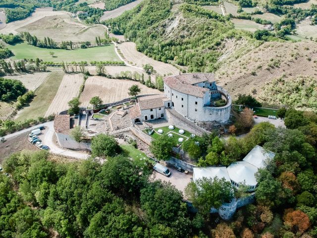 Il matrimonio di Jonathan e Selina a Pesaro, Pesaro - Urbino 1