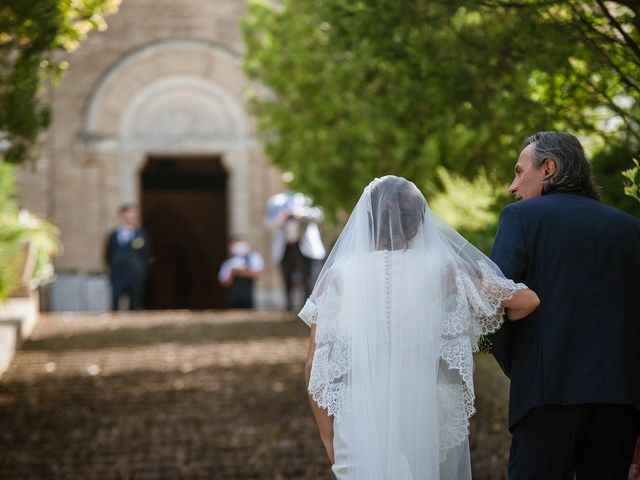 Il matrimonio di Emanuele e Rachele a Treia, Macerata 9