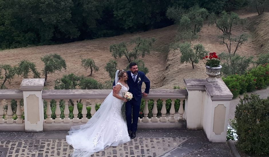 Il matrimonio di Maurizio  e Laura  a Pian di Sco, Arezzo