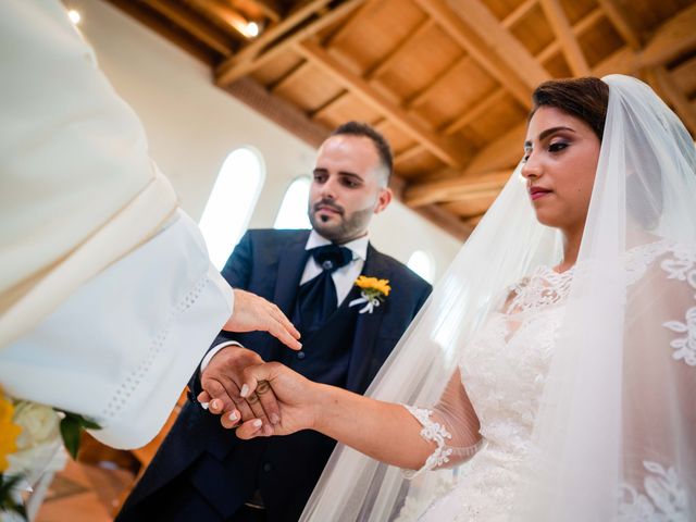 Il matrimonio di Carmen e Michele a Capaccio Paestum, Salerno 36